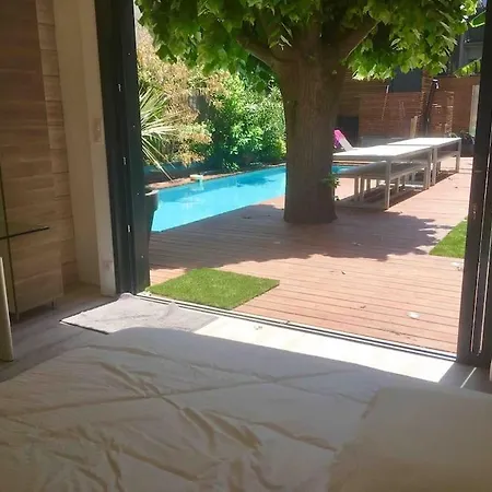 Вилла Maison Contemporaine Plein Centre Piscine &jacuzzi *